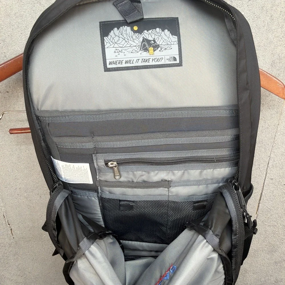 The North Face 28L Backpack Black Laptop‎ Travel School FlexVent
